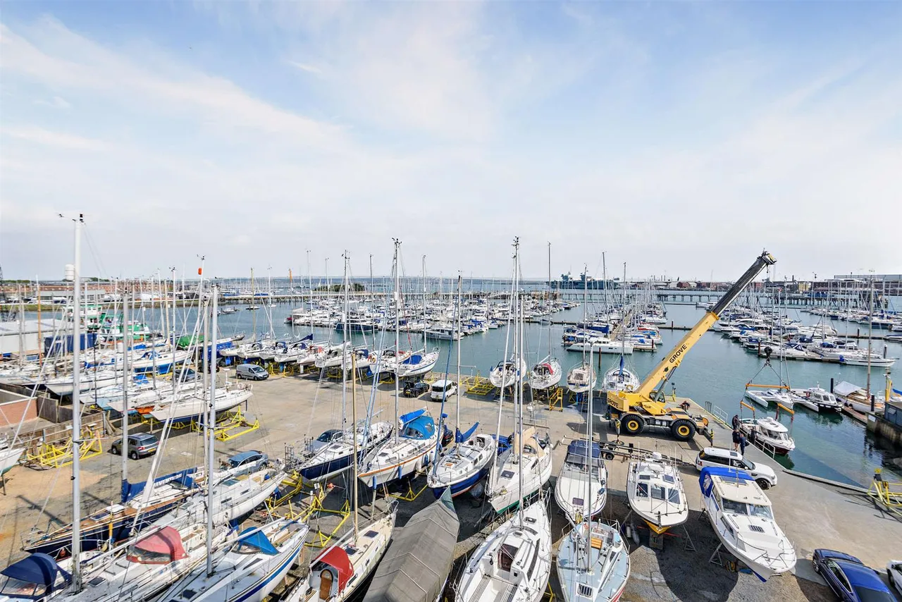 Harbour Road, Gosport, PO12, photo 25