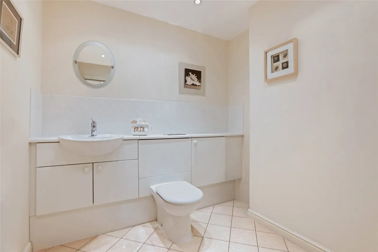 Mains Avenue, Giffnock, Glasgow, East Renfrewshire, G46, photo 16