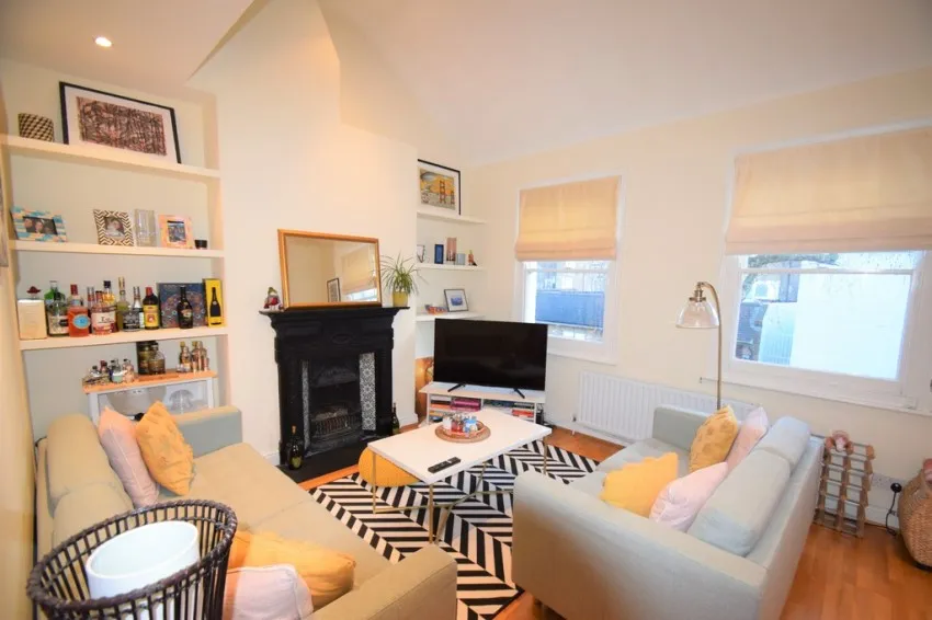 Chiswick, W4, photo 2