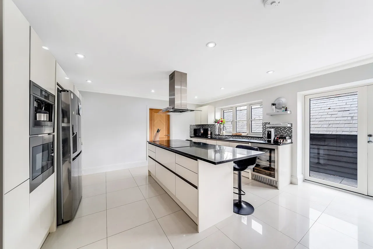 Millrite Mews, Stanford Rivers, CM5, photo 7