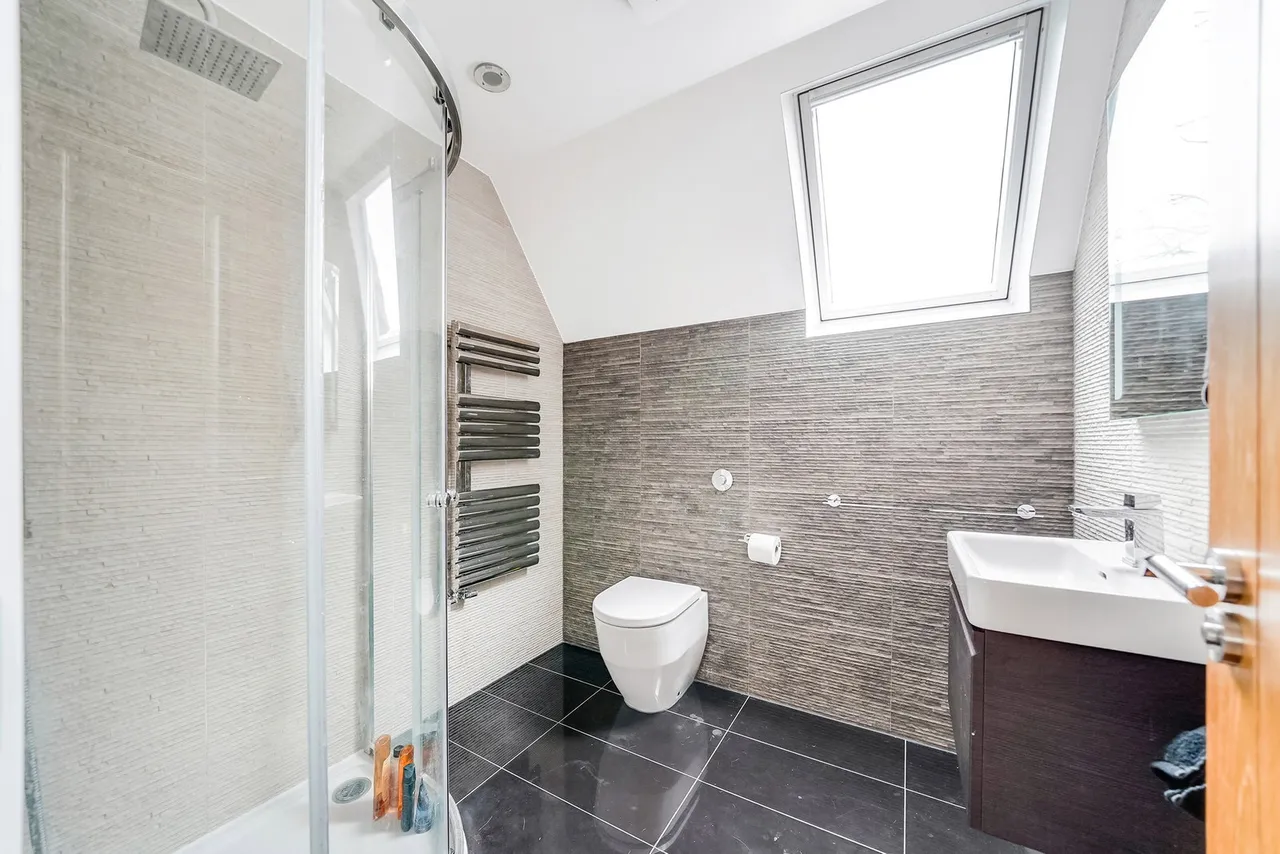 Millrite Mews, Stanford Rivers, CM5, photo 14