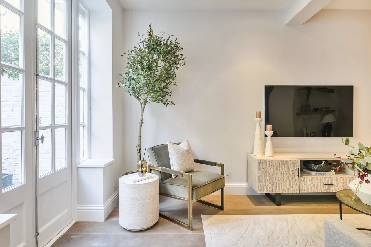 1 bed flat for sale — Flat F, 104 Lexham Gardens, London