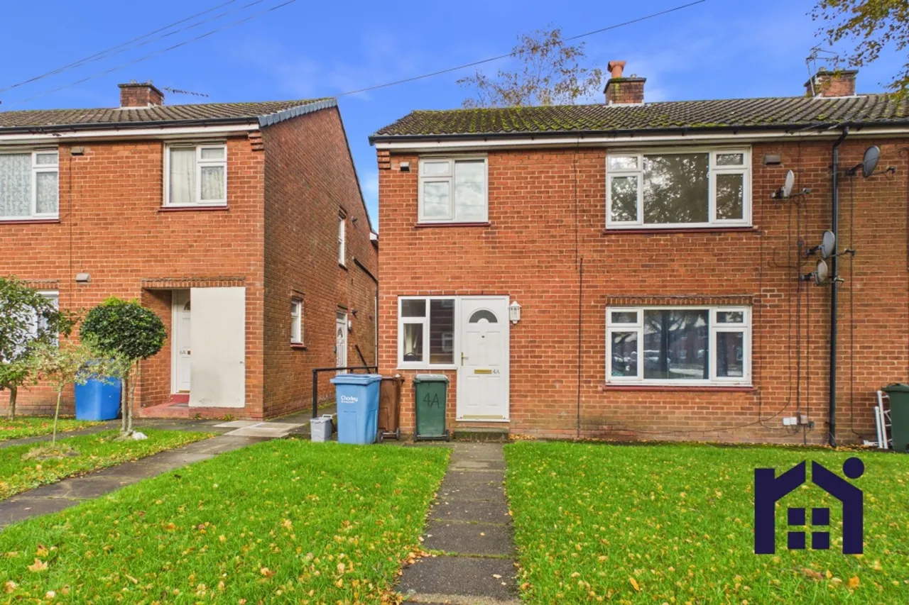 2 bed flat to rent, Cotswold Road, Chorley, PR7