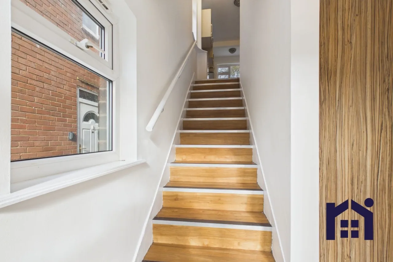 Cotswold Road, Chorley, PR7, photo 8
