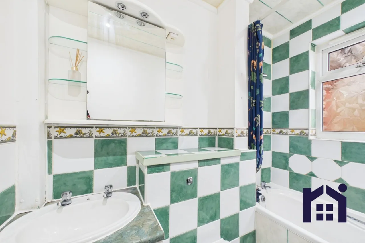Cotswold Road, Chorley, PR7, photo 5