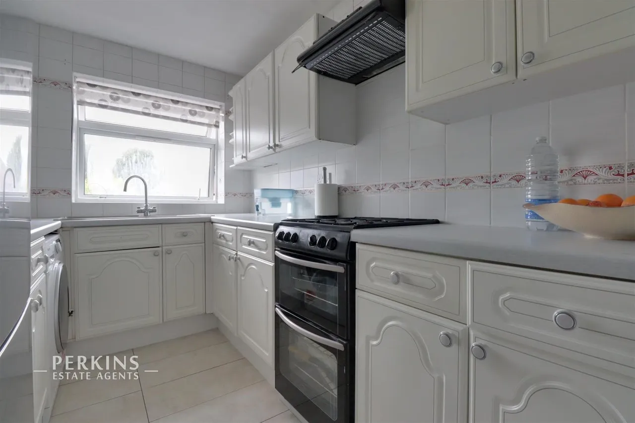 Andover Close, Greenford, UB6, photo 4
