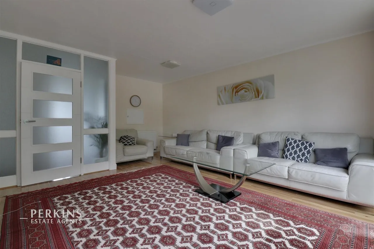 Andover Close, Greenford, UB6, photo 2