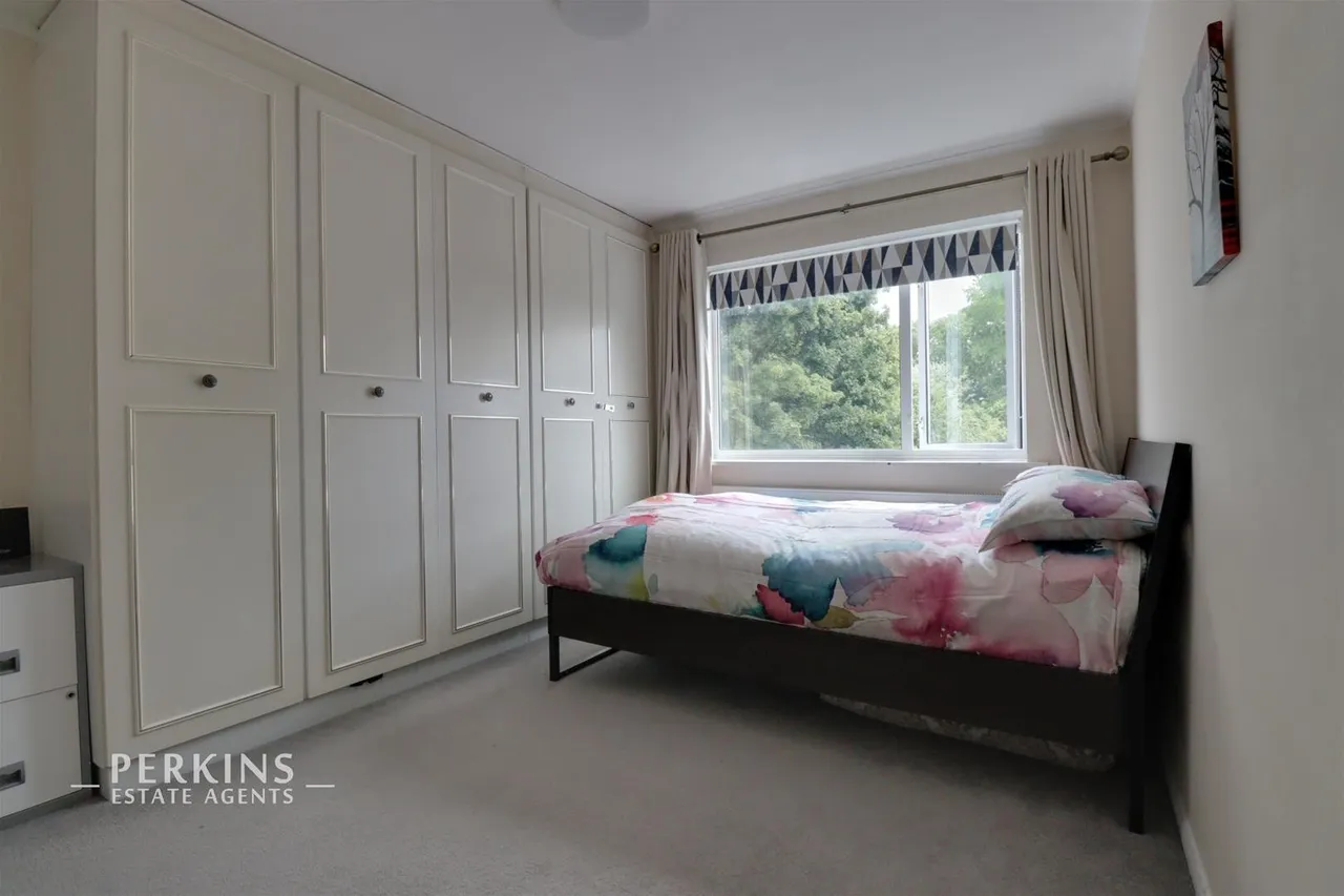 Andover Close, Greenford, UB6, photo 5