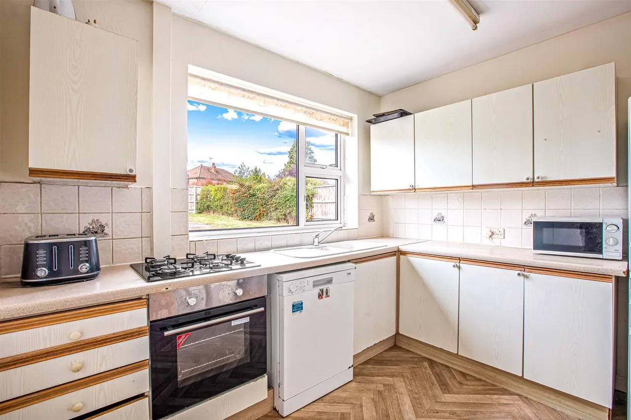 Asquith Boulevard, Leicester, LE2, photo 8