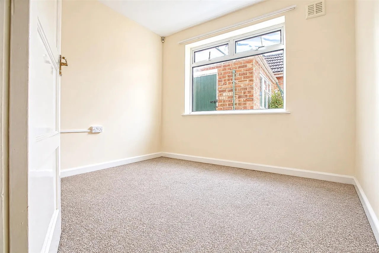 Asquith Boulevard, Leicester, LE2, photo 12