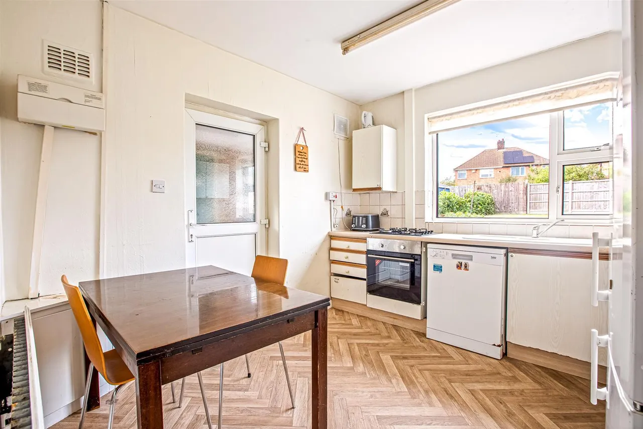 Asquith Boulevard, Leicester, LE2, photo 3