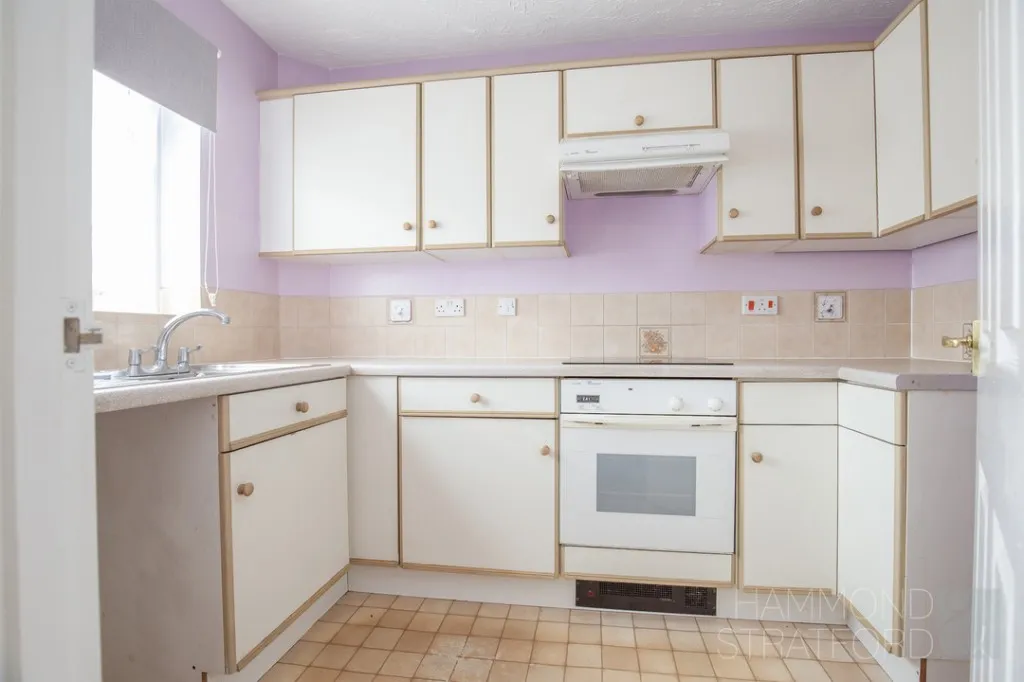 Worcester Way, Attleborough, photo 2