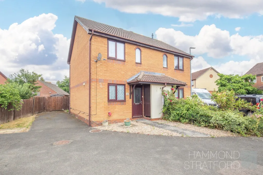 2 bed house for sale, Worcester Way, Attleborough