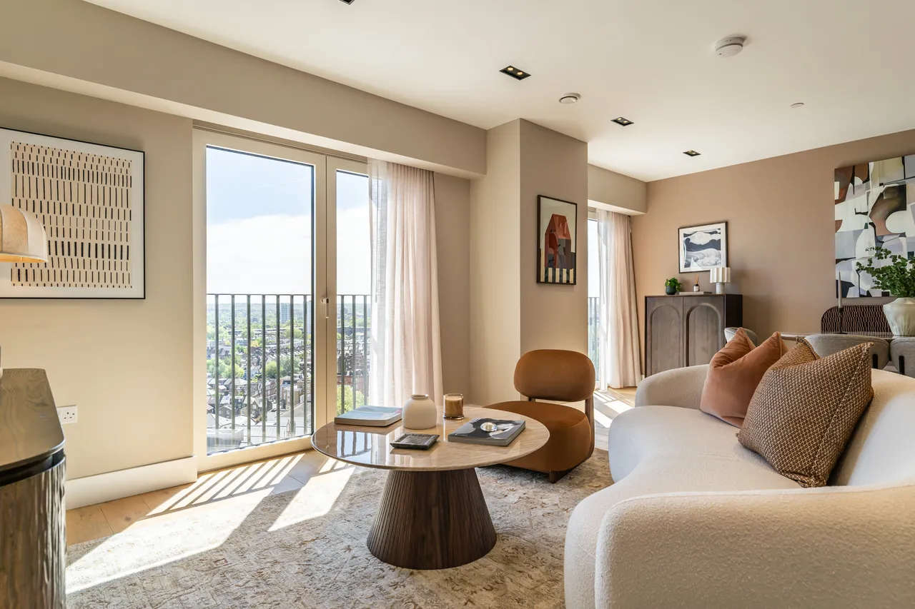 2 bed flat for sale, Exchange Gardens, London, SW8
