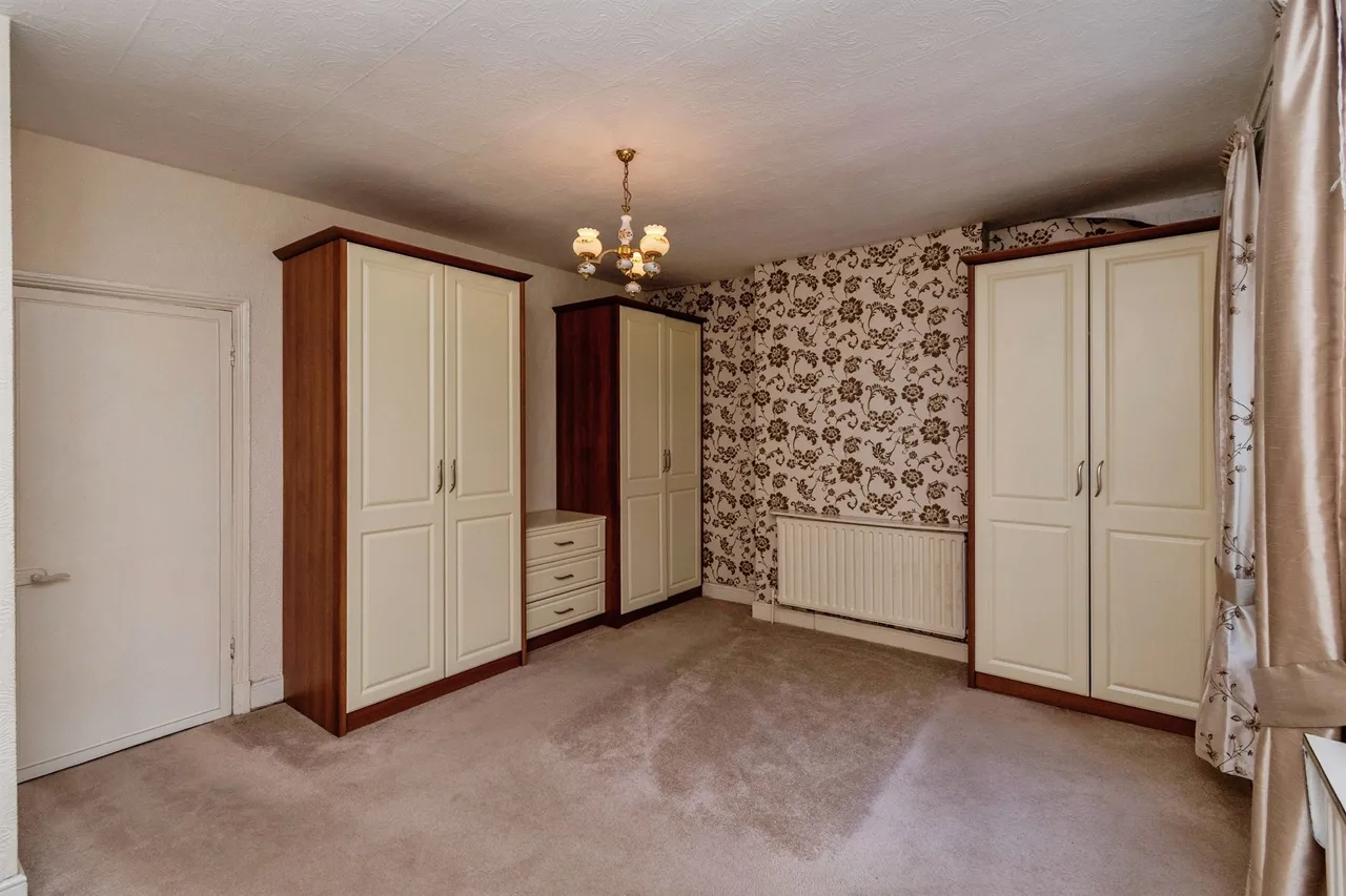 Avenue Road, Wednesbury, WS10, photo 28