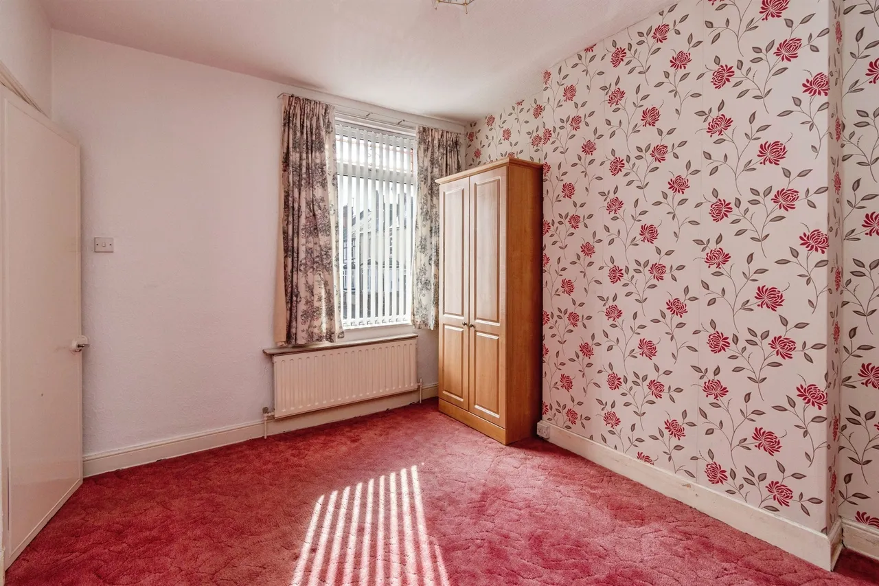 Avenue Road, Wednesbury, WS10, photo 24