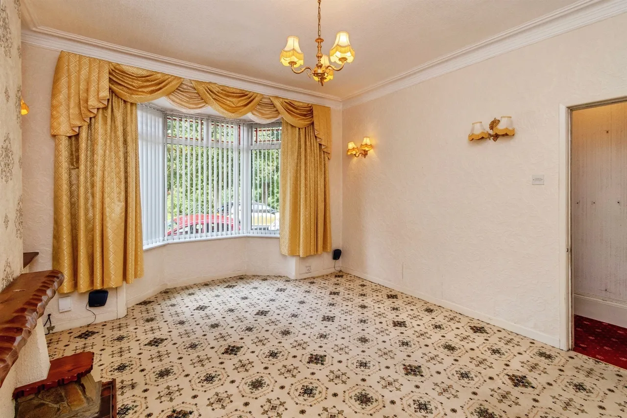 Avenue Road, Wednesbury, WS10, photo 18