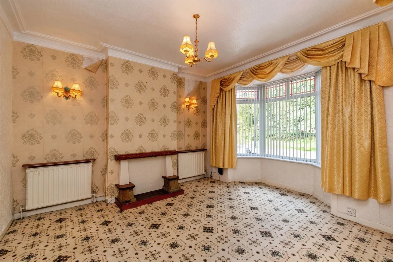 Avenue Road, Wednesbury, WS10, photo 16