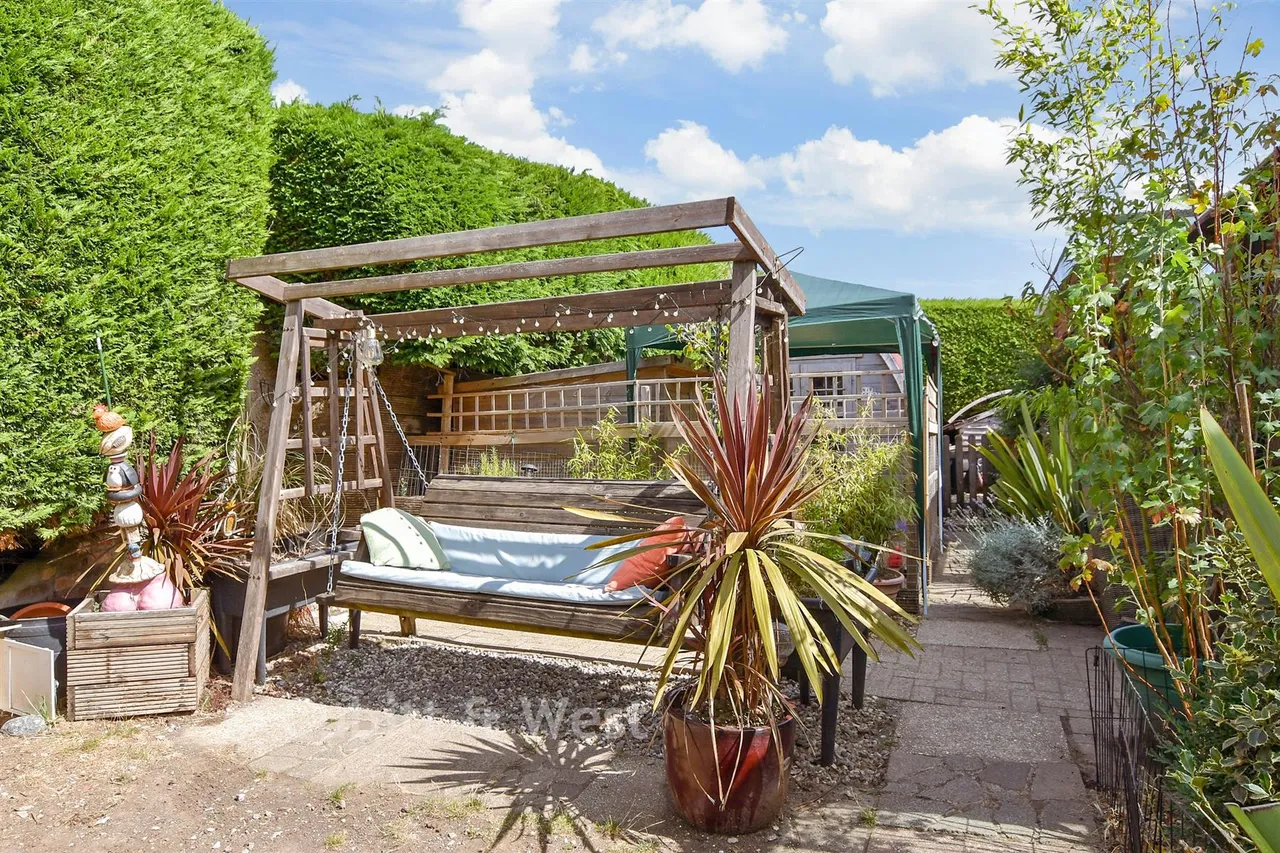 Farm Hill, Woodingdean, BN2, photo 19