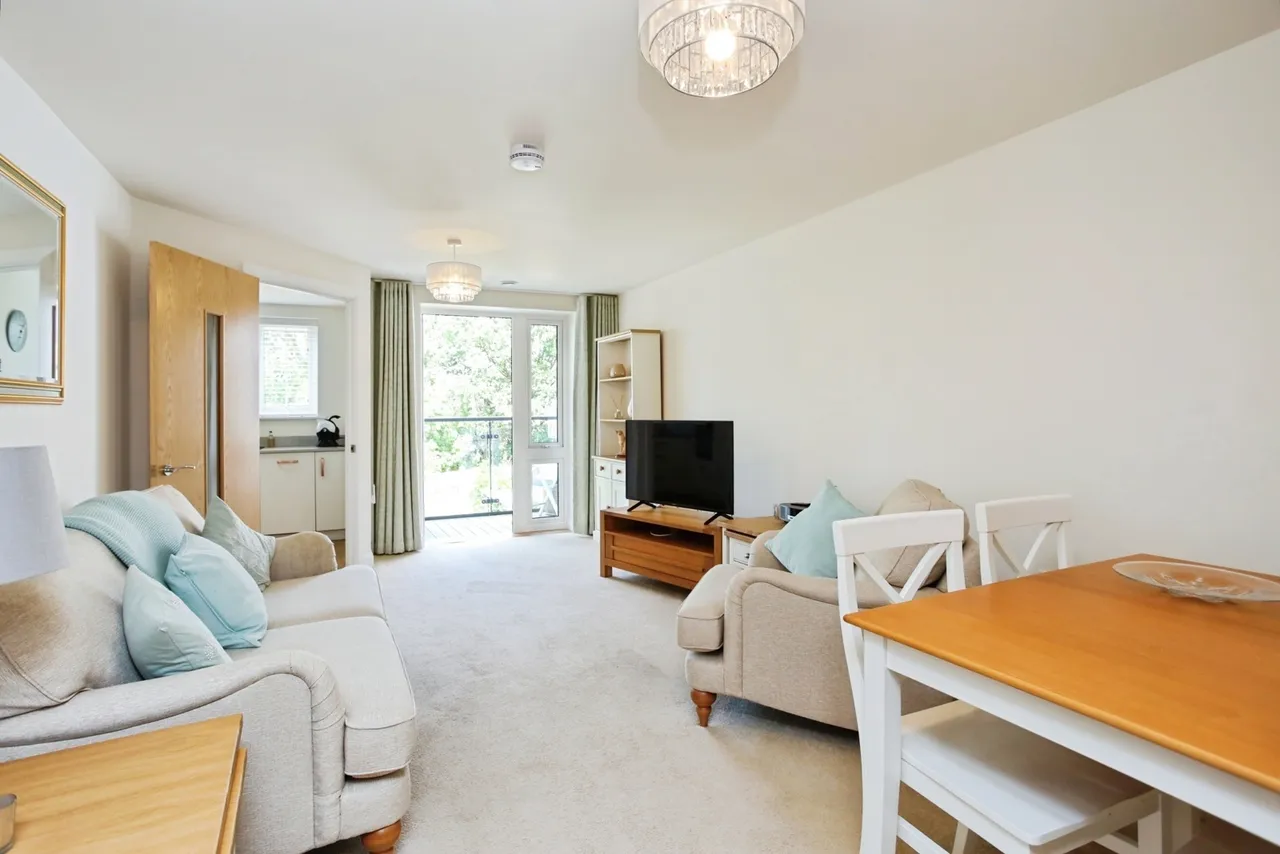 Highgate Hill, Hawkhurst, TN18, photo 2