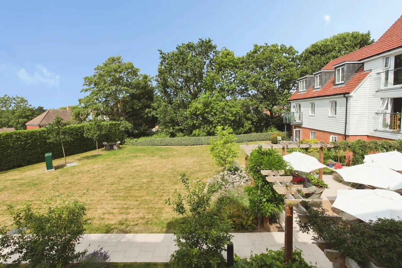 Highgate Hill, Hawkhurst, TN18, photo 14