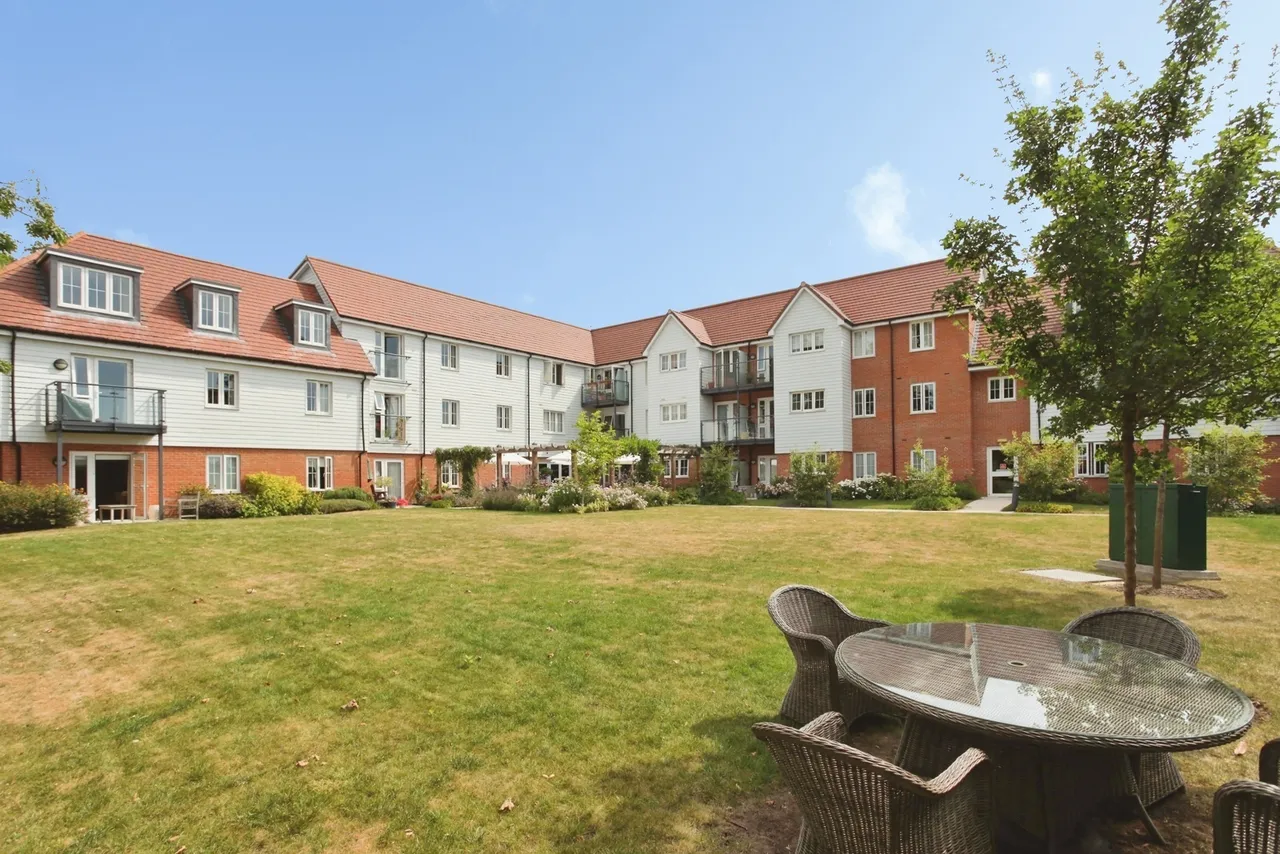 Highgate Hill, Hawkhurst, TN18, photo 9