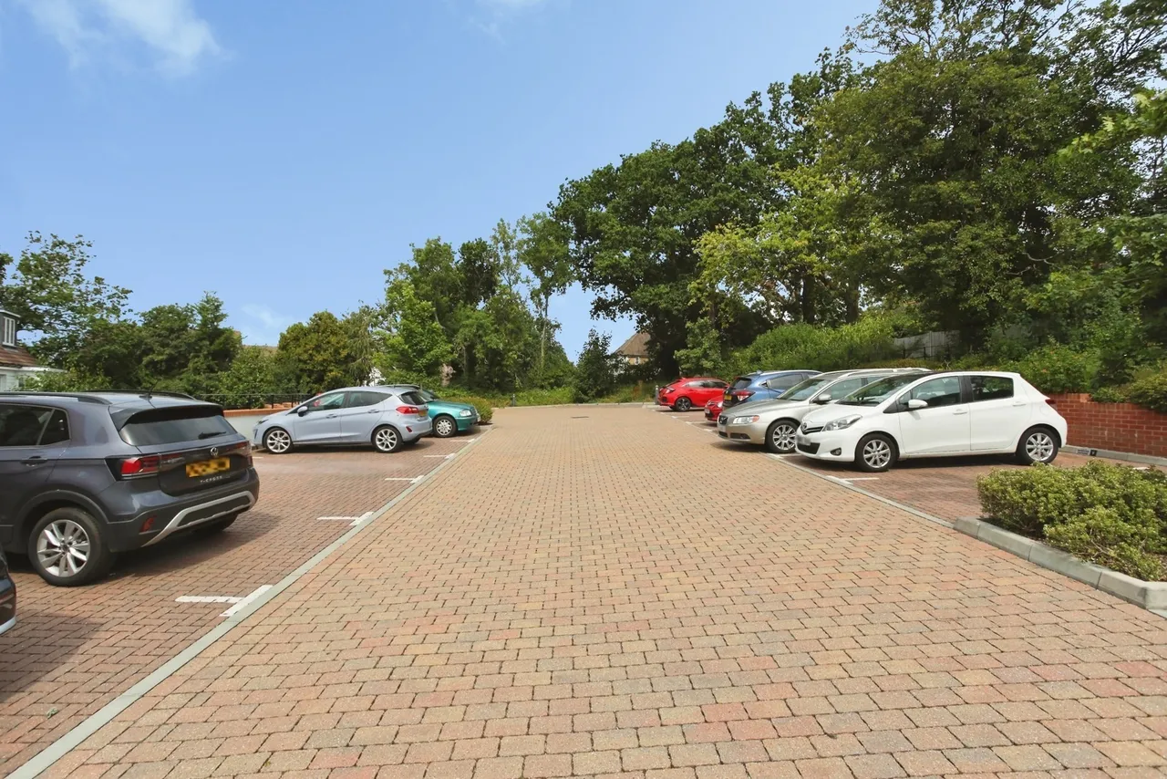 Highgate Hill, Hawkhurst, TN18, photo 10