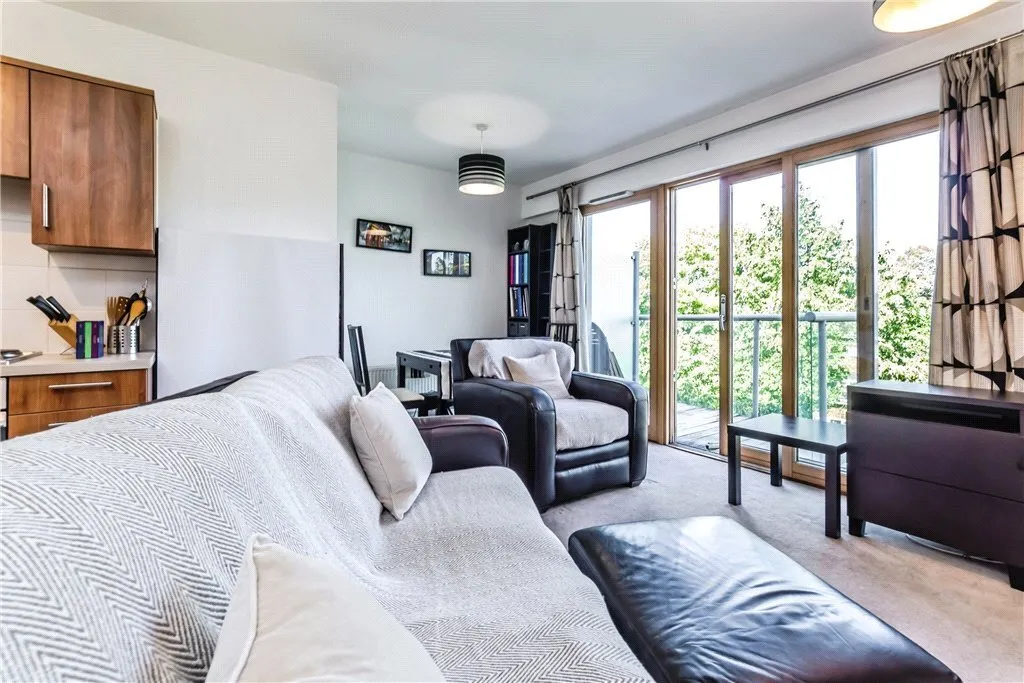 1 bed flat for sale — Addiscombe Grove, Croydon, CR0