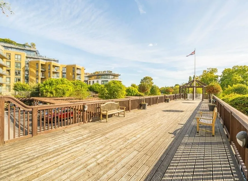 Kew Bridge Road, Brentford, TW8, photo 7