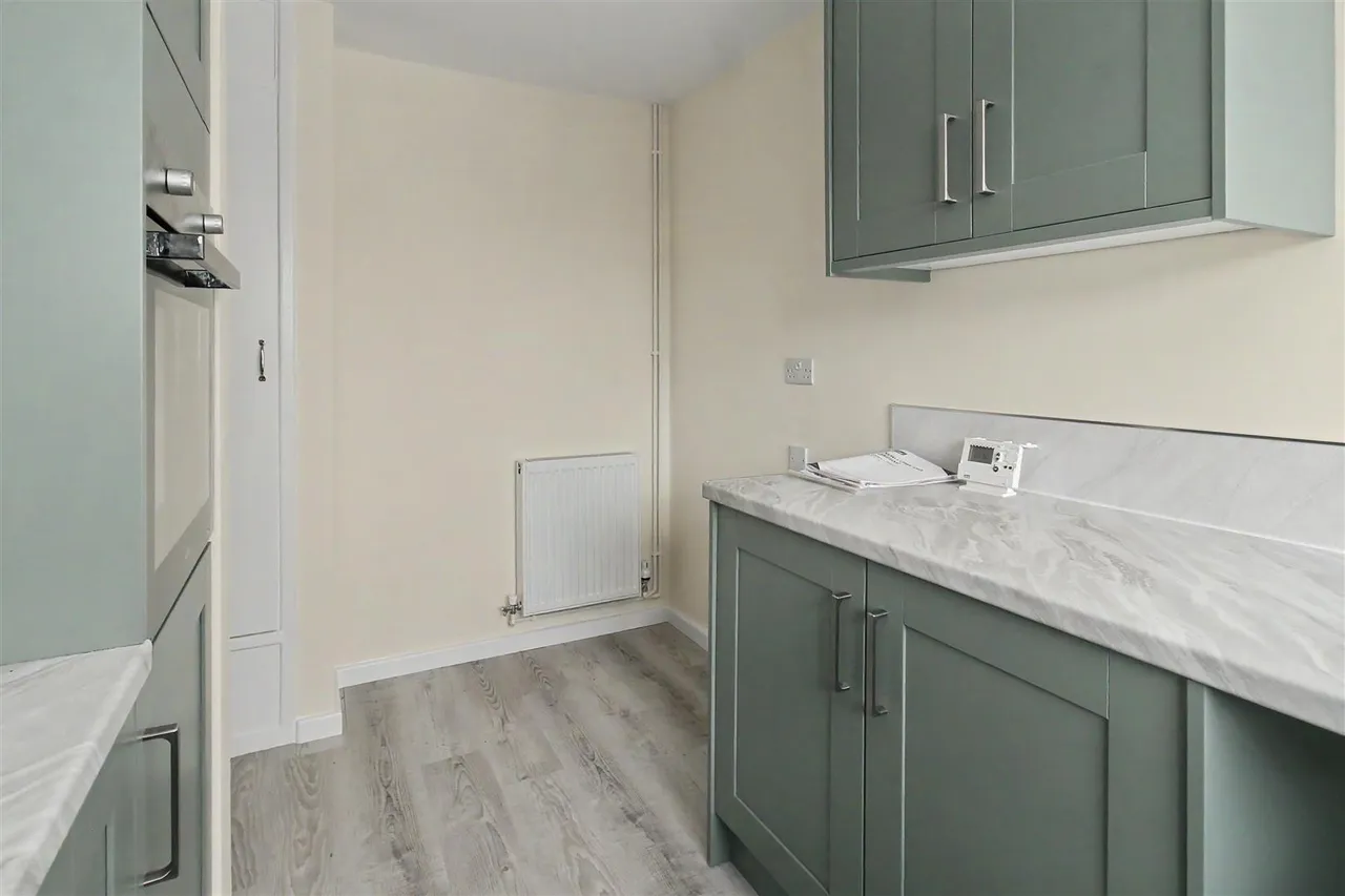 Ulldale Court, Beeston, NG9, photo 6
