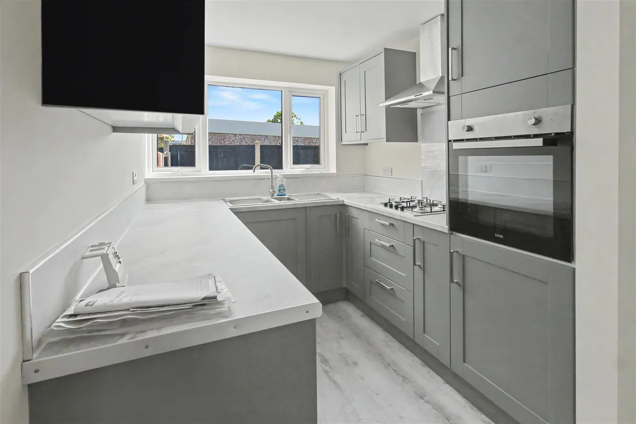 Ulldale Court, Beeston, NG9, photo 5