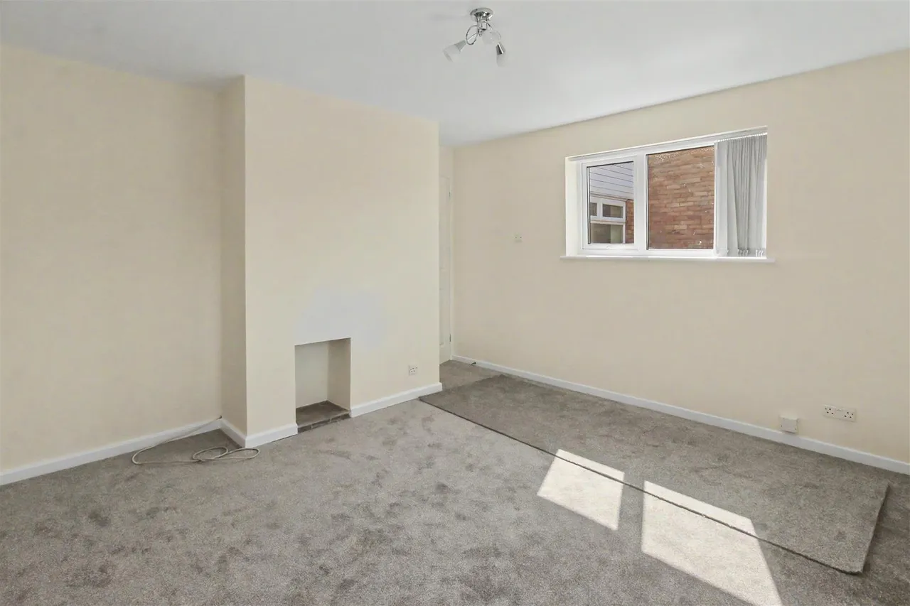 Ulldale Court, Beeston, NG9, photo 3