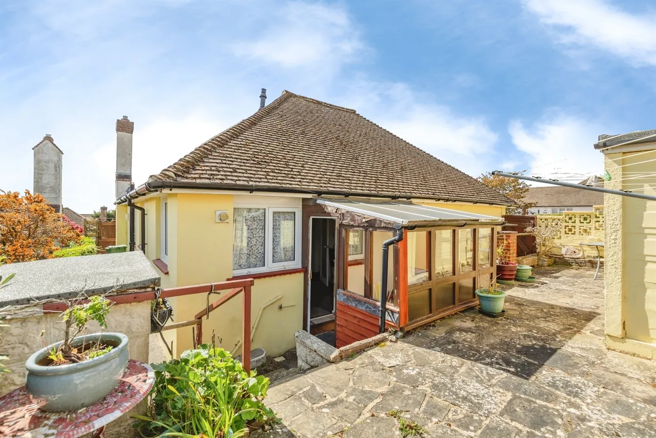 Oakwood Close, Hastings, TN34, photo 15