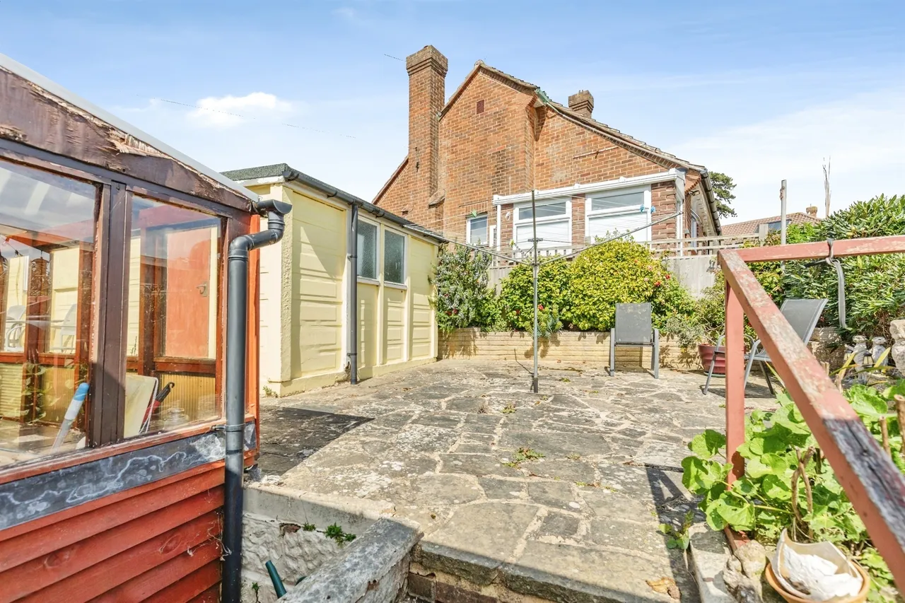 Oakwood Close, Hastings, TN34, photo 16