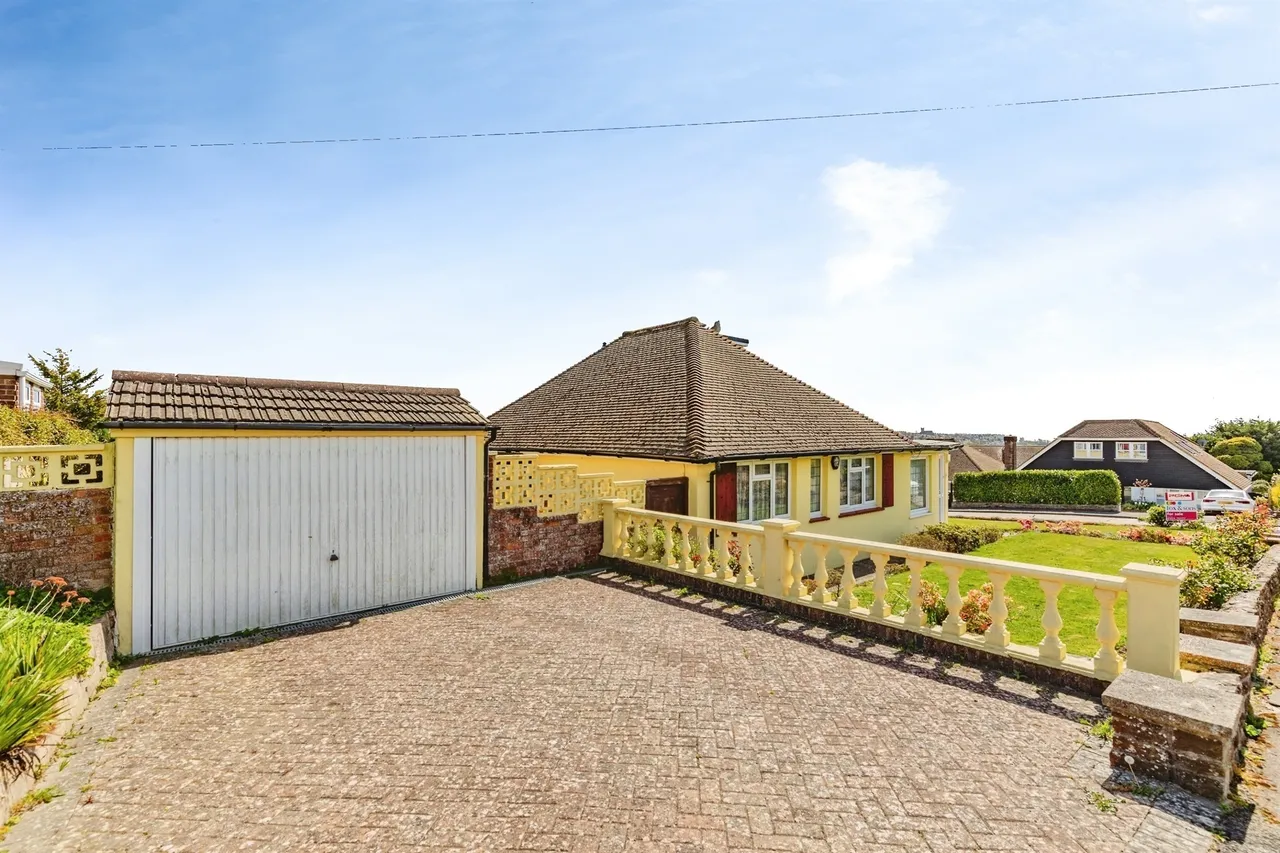 Oakwood Close, Hastings, TN34, photo 14
