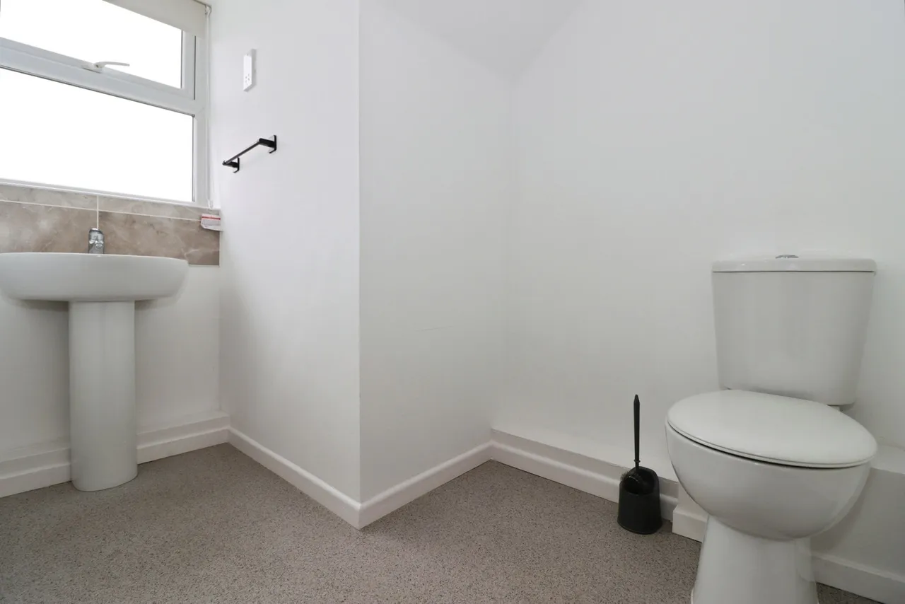 Wheatfield Drive, Bradley Stoke, Bristol, BS32, photo 6