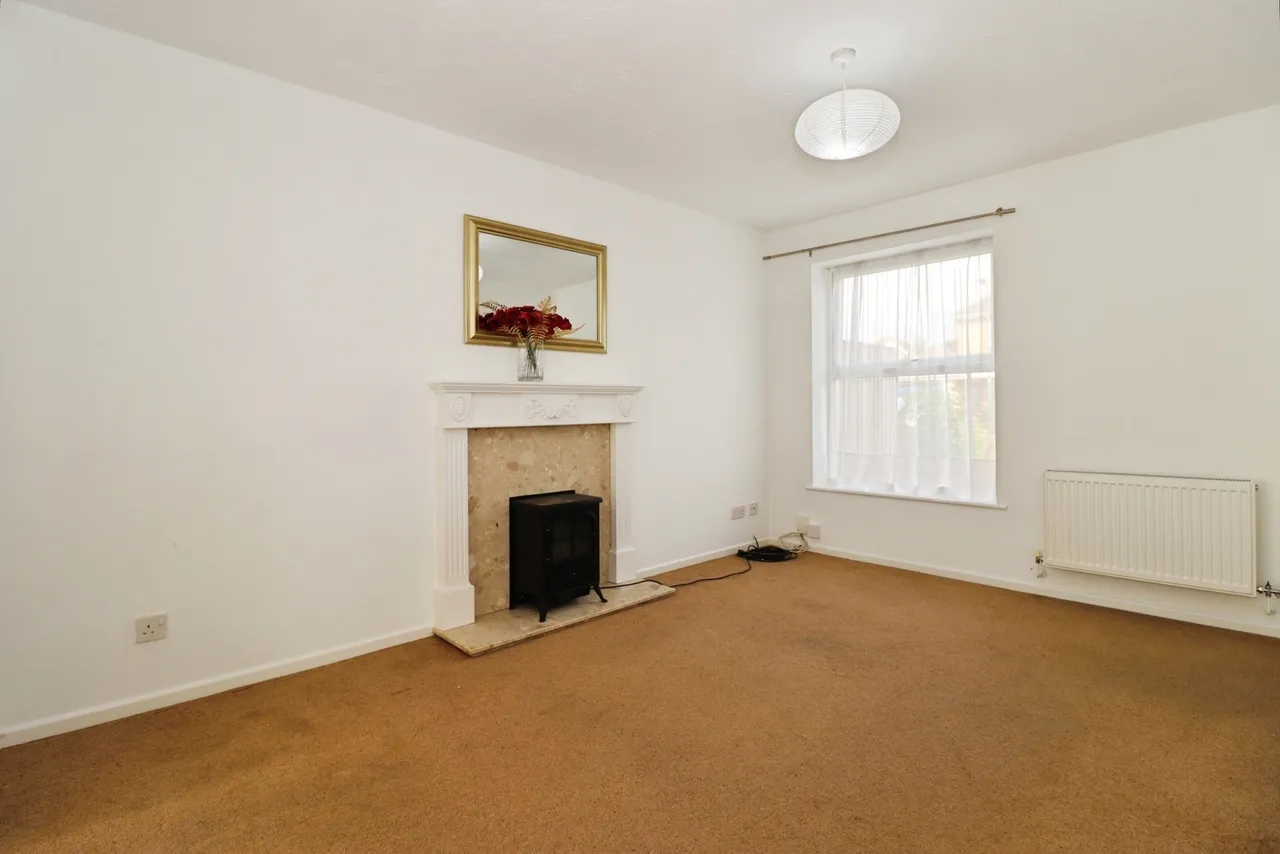 Wheatfield Drive, Bradley Stoke, Bristol, BS32, photo 4