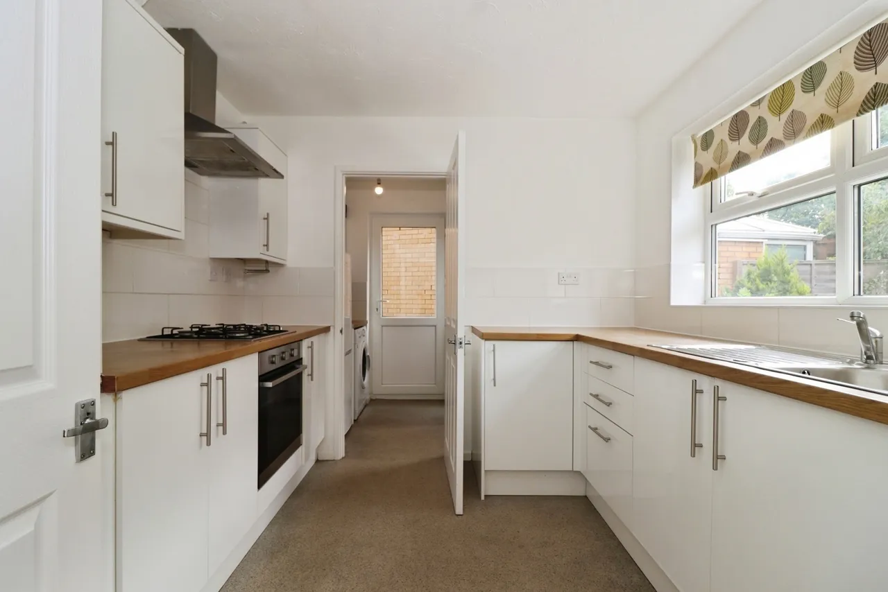 Wheatfield Drive, Bradley Stoke, Bristol, BS32, photo 2