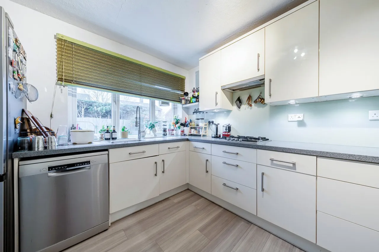 Hayesford Park Drive, Kent, BR2, photo 11