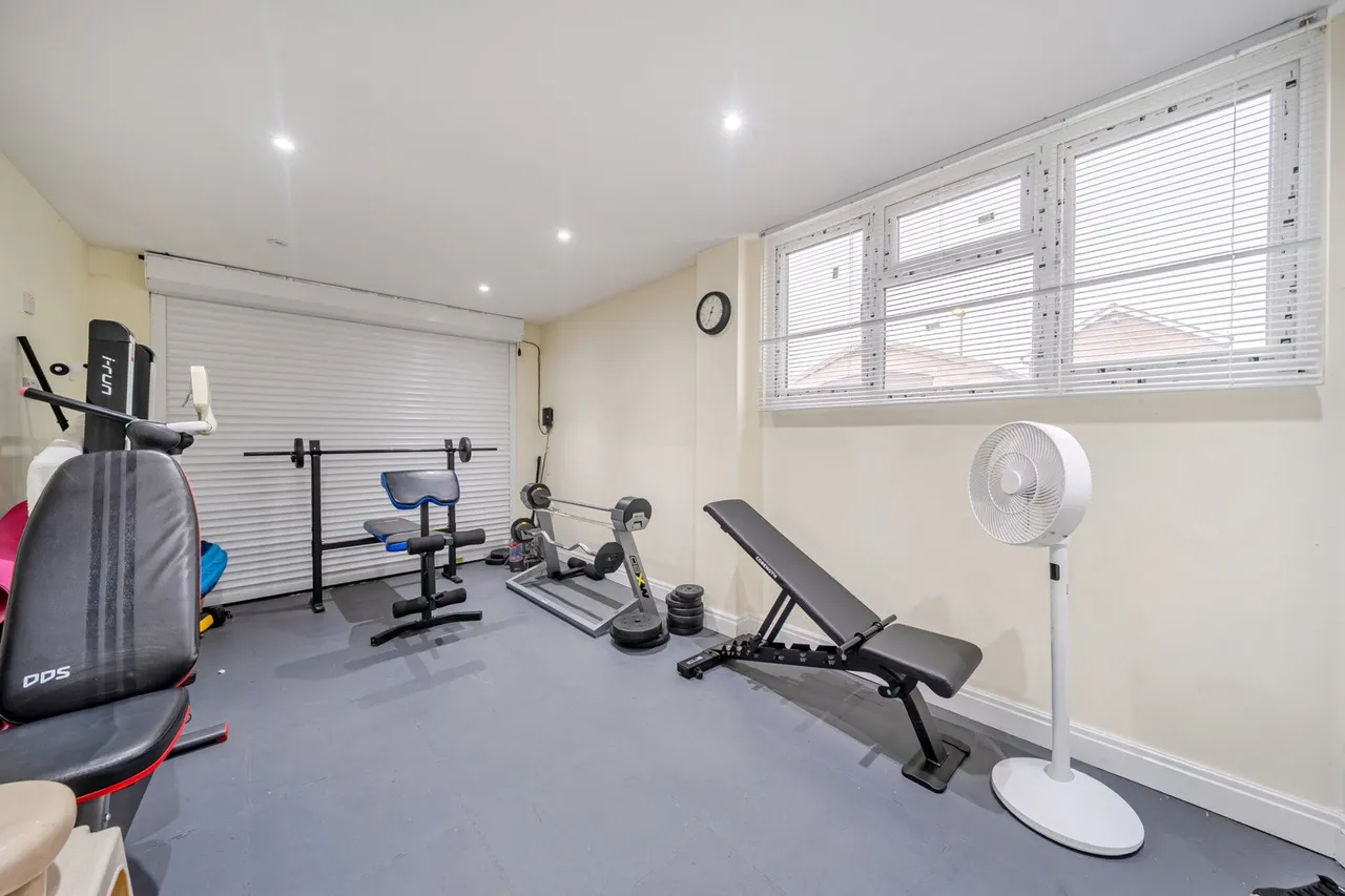 Hayesford Park Drive, Kent, BR2, photo 18