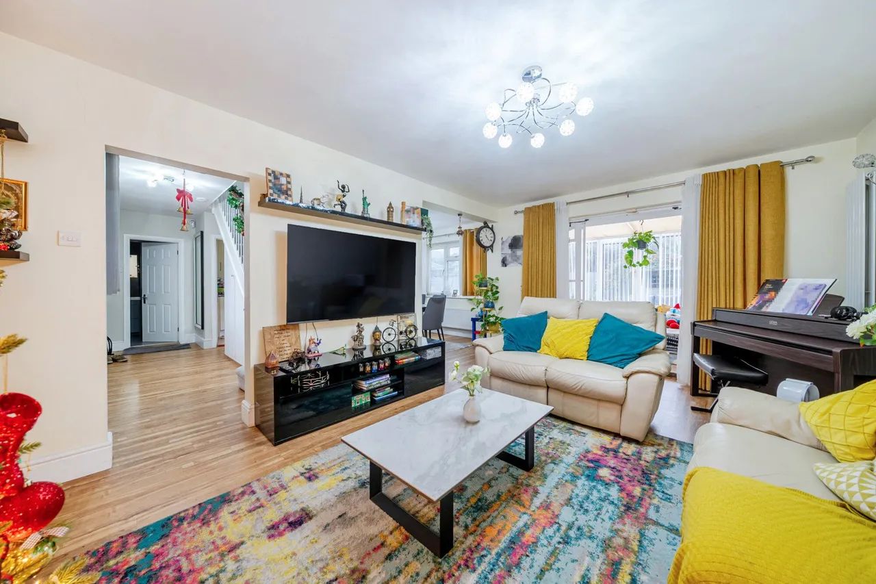 Hayesford Park Drive, Kent, BR2, photo 6