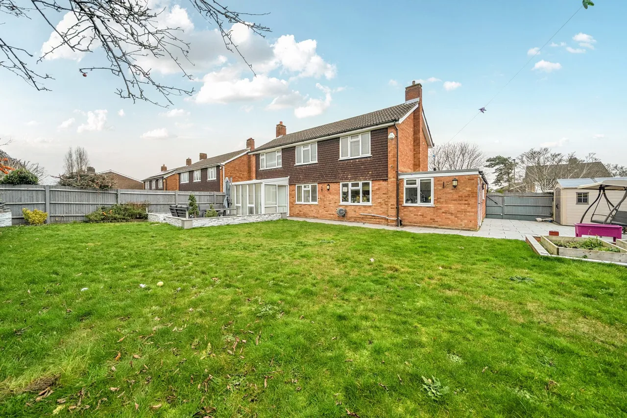 Hayesford Park Drive, Kent, BR2, photo 2