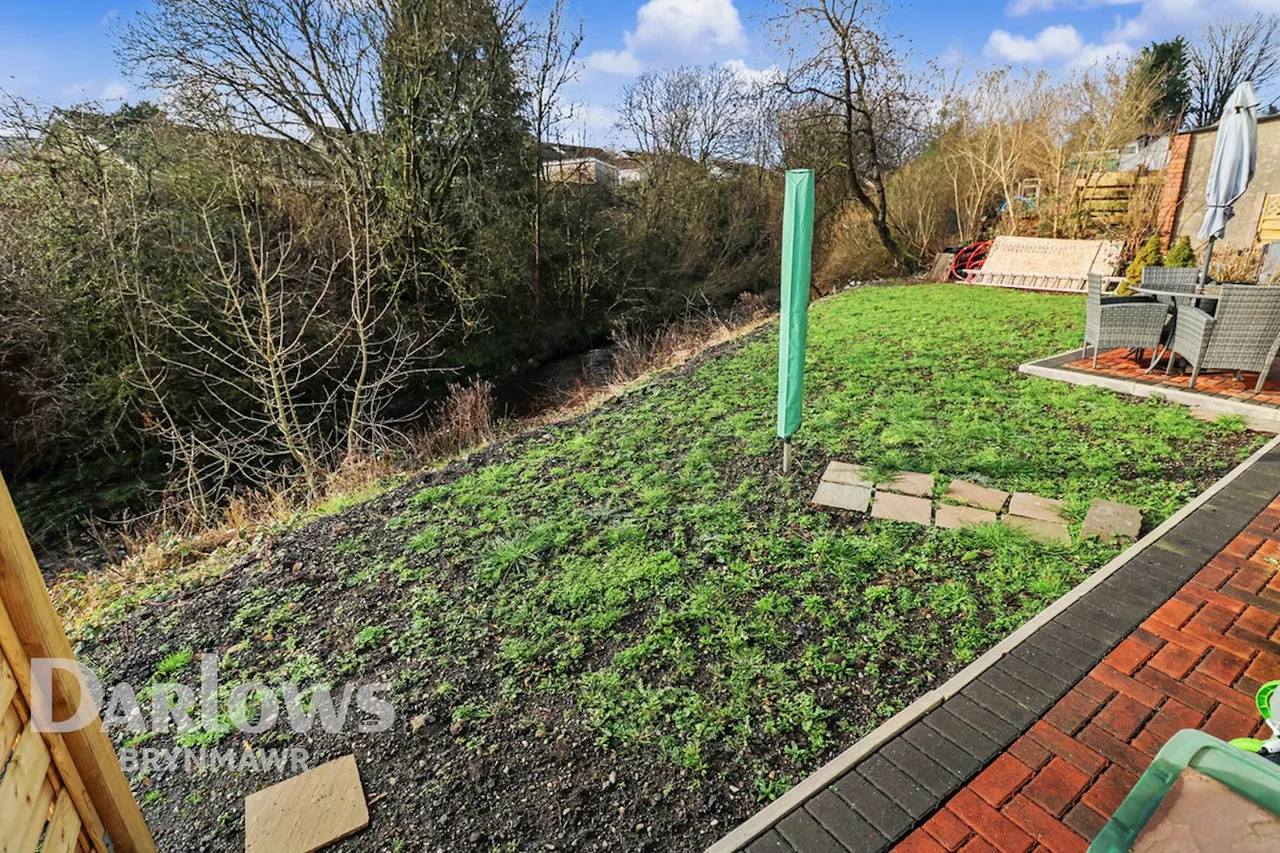 Scwrfa Road, Tredegar, photo 29