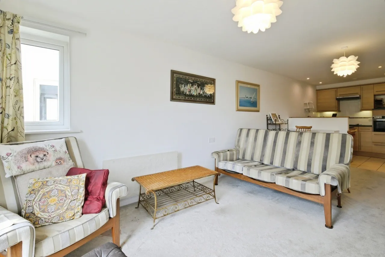 Avenue Road, Lymington, SO41, photo 9
