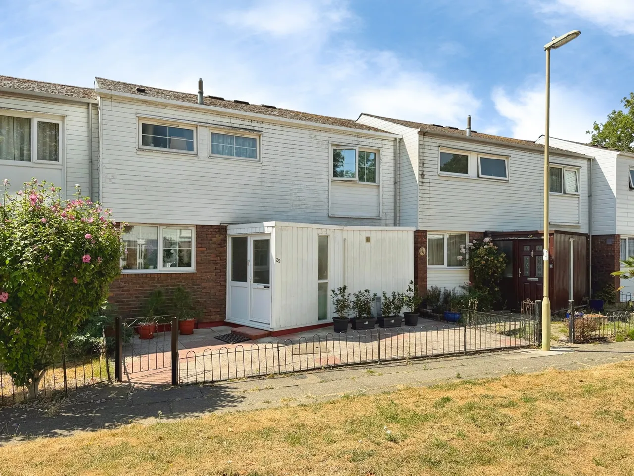 3 bed house for sale — Bracklesham Close, Farnborough, Hampshire, GU14 8LP