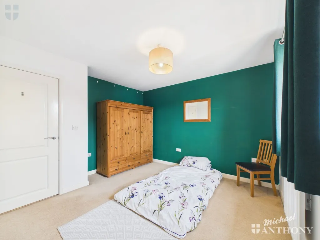 Grenadier Path, Aylesbury, HP18 0GR, photo 5