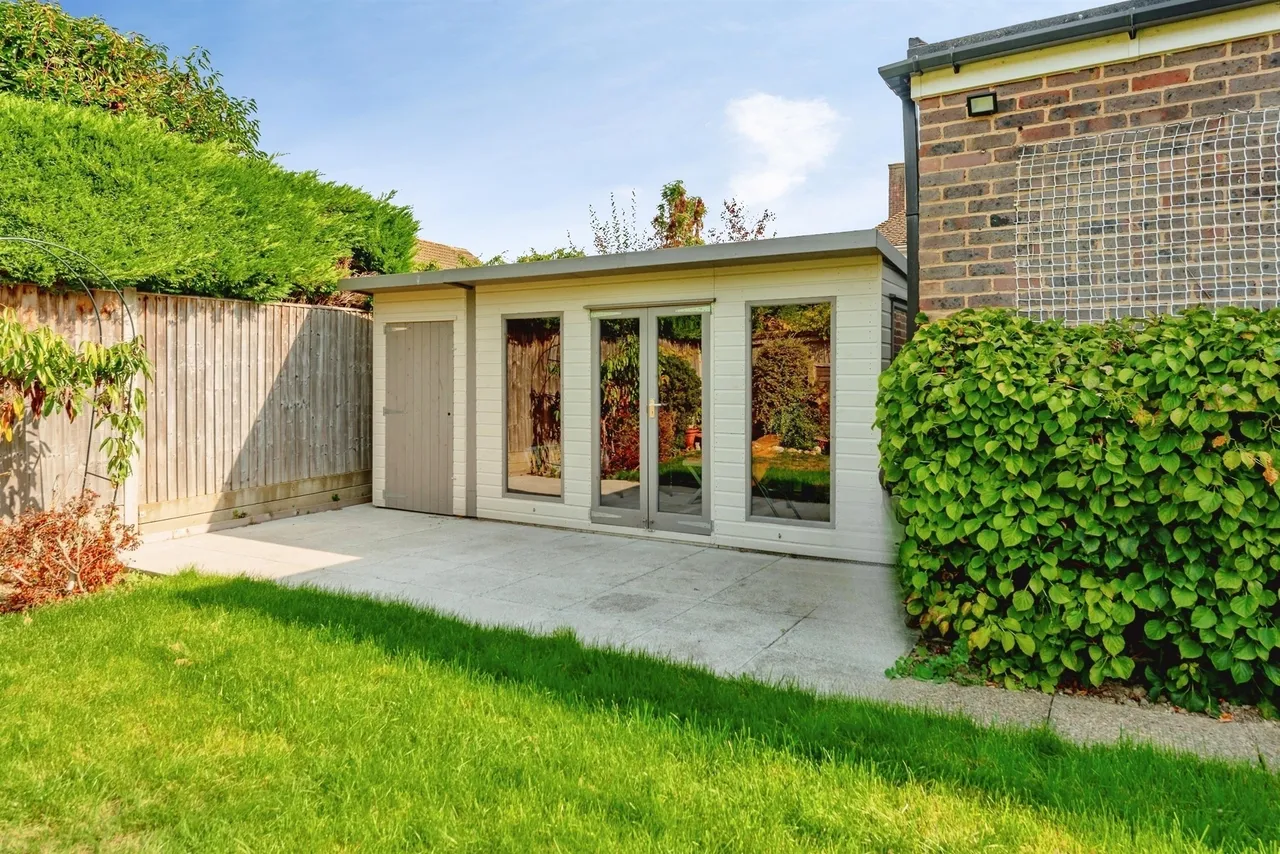 Fermandy Lane, Crawley Down, RH10, photo 15