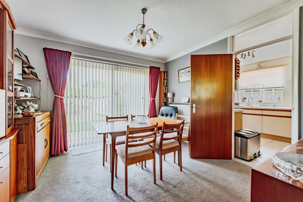 Fermandy Lane, Crawley Down, RH10, photo 5
