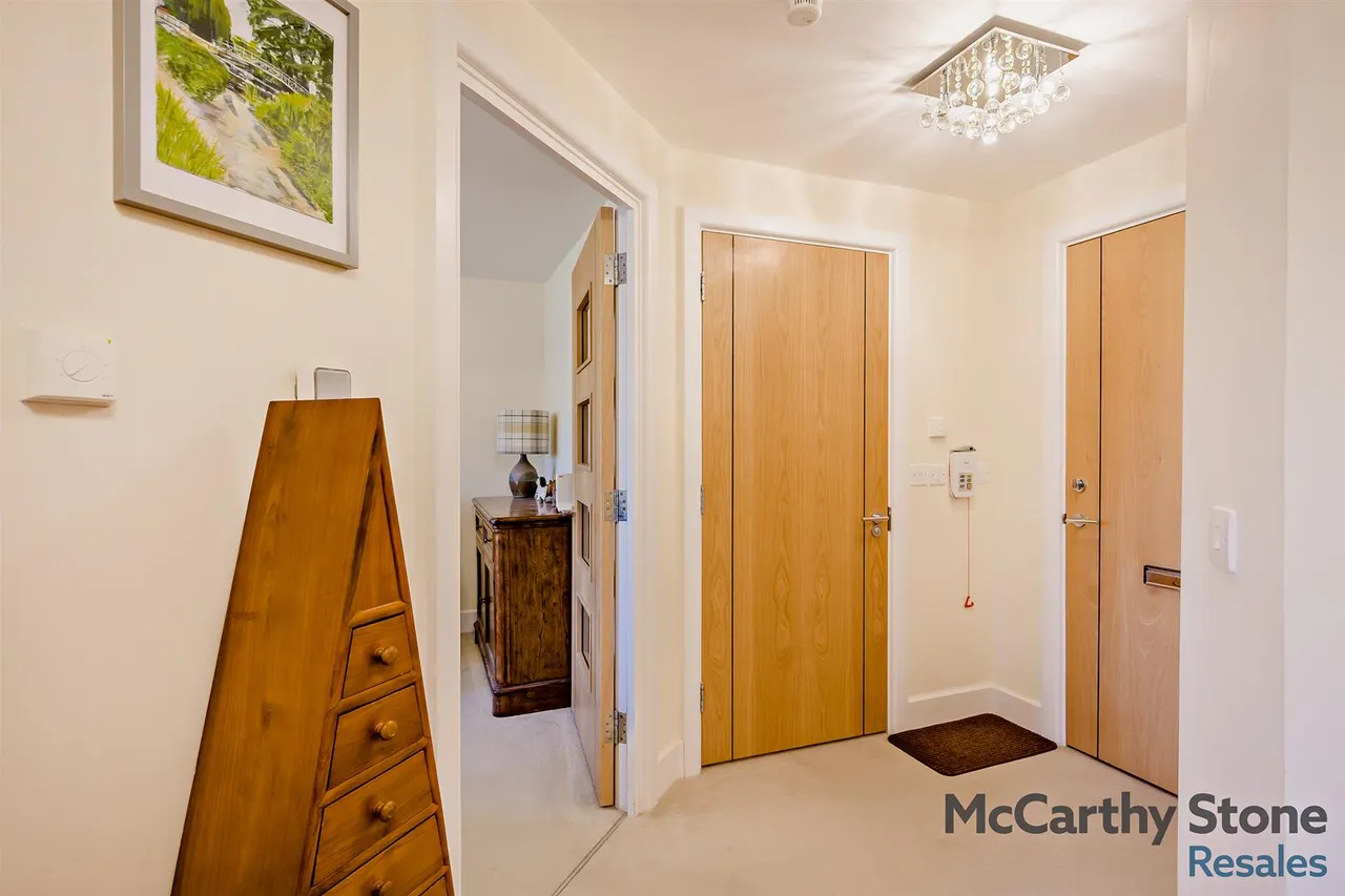 Raglan Road, Frinton-On-Sea, CO13, photo 15