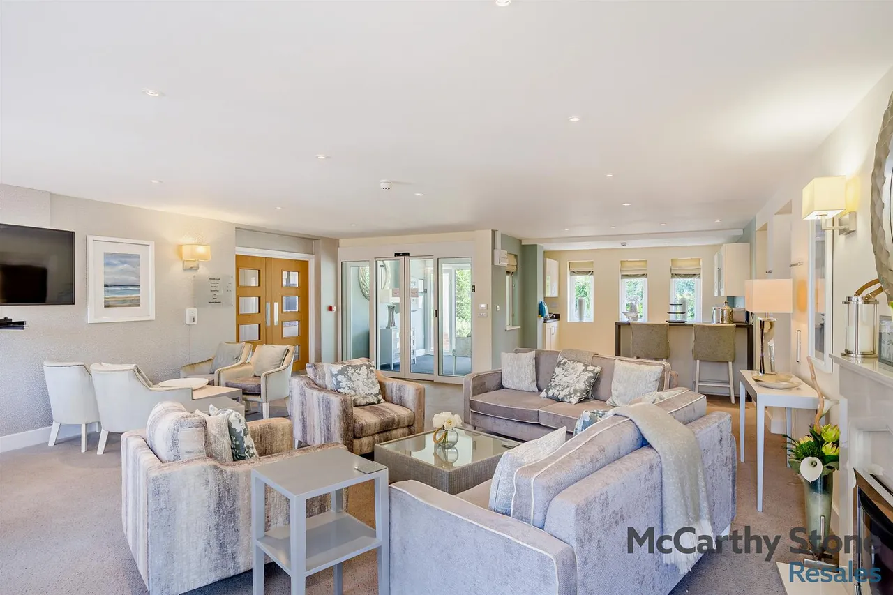 Raglan Road, Frinton-On-Sea, CO13, photo 28